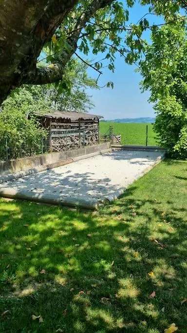 Tres Belle Maison Entre Lacs Et Montagnes La Biolle 0*,  France